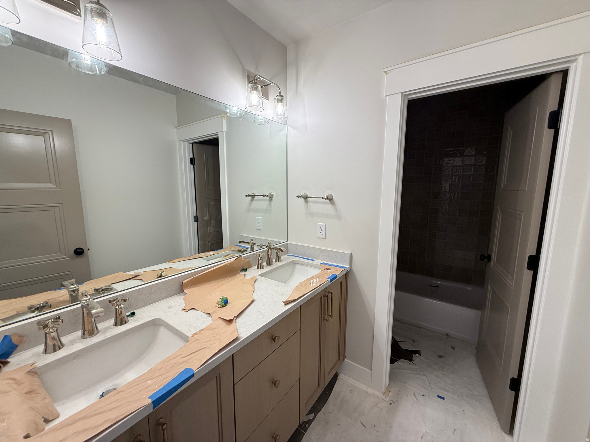 SUMMERHILL LANE - Residential