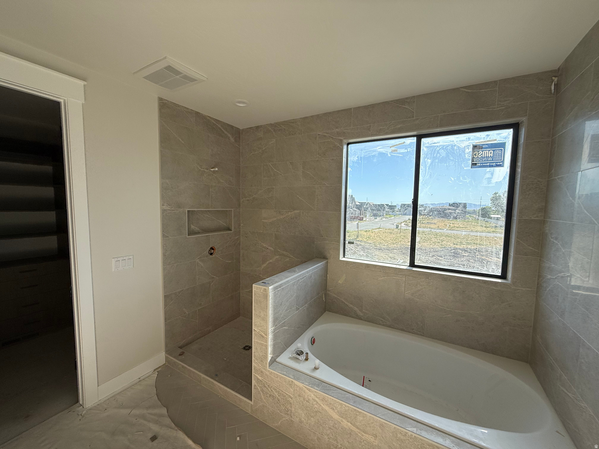 SUMMERHILL LANE - Residential