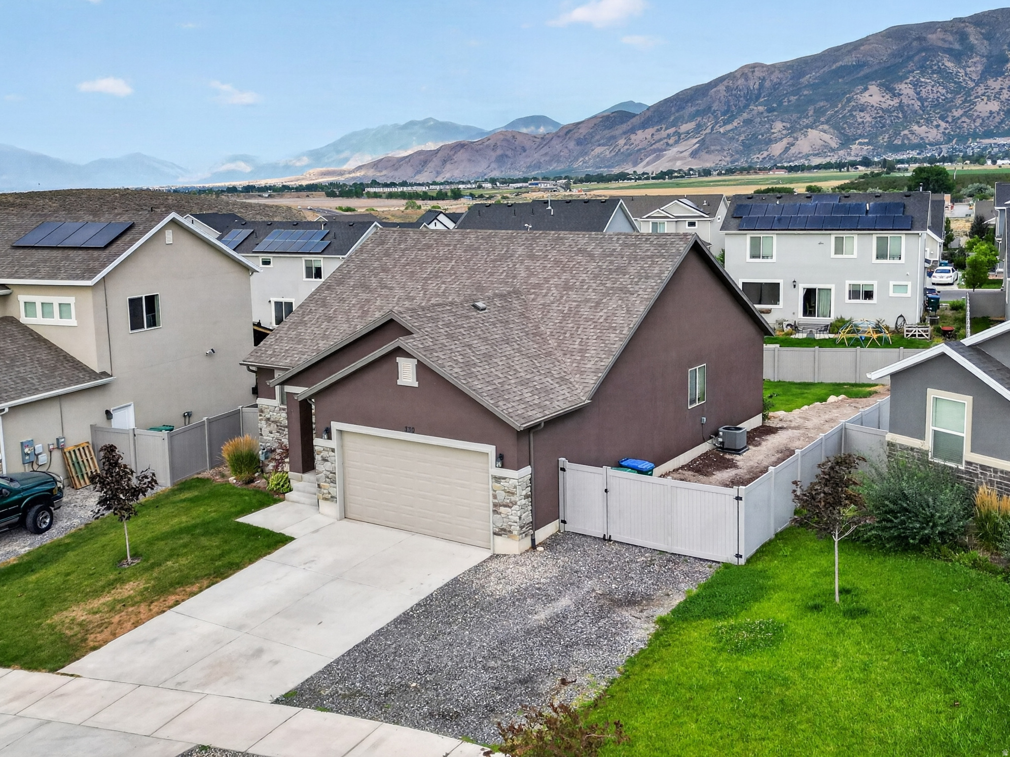RIDGE - Residential