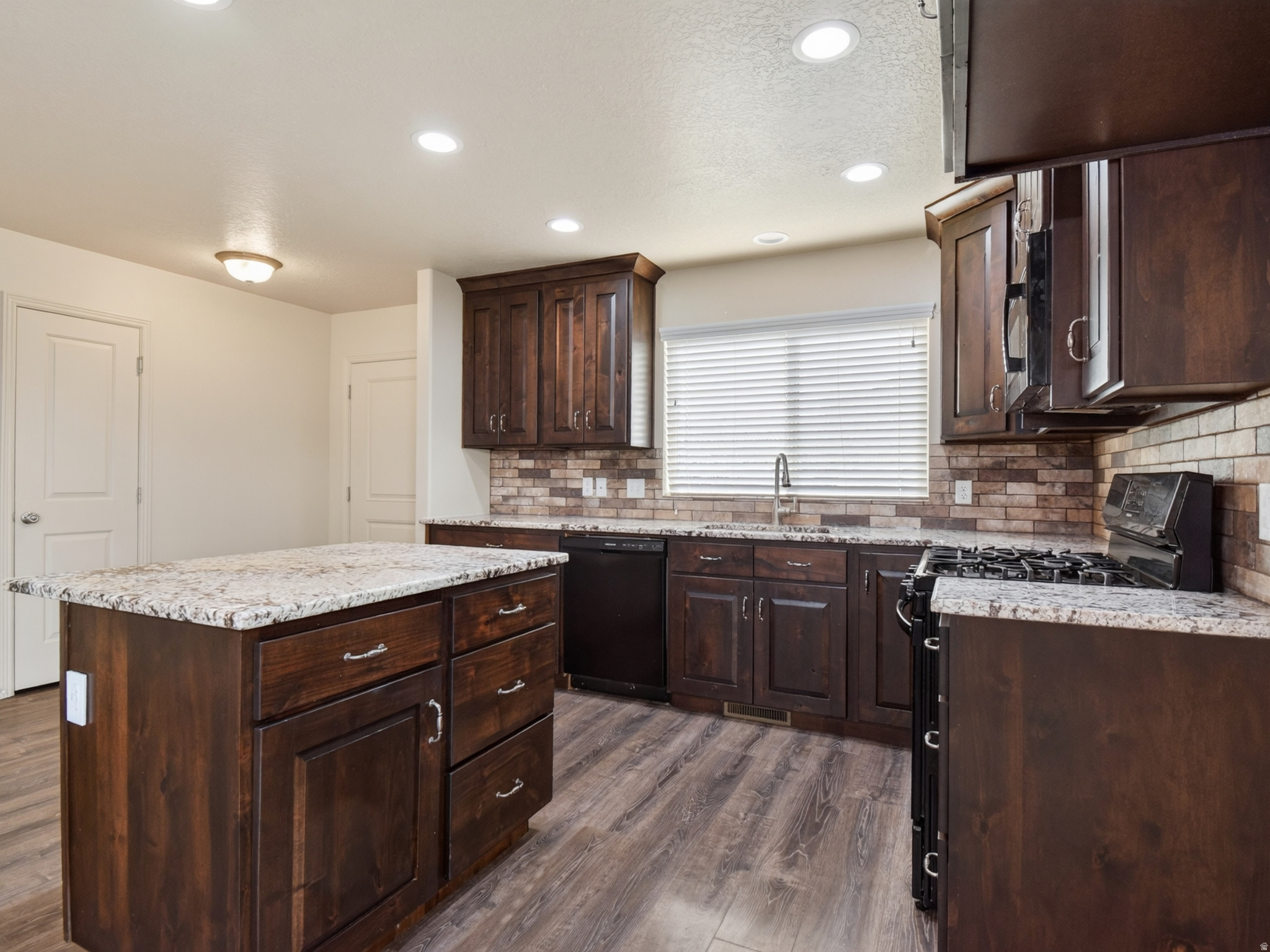RIDGE - Residential