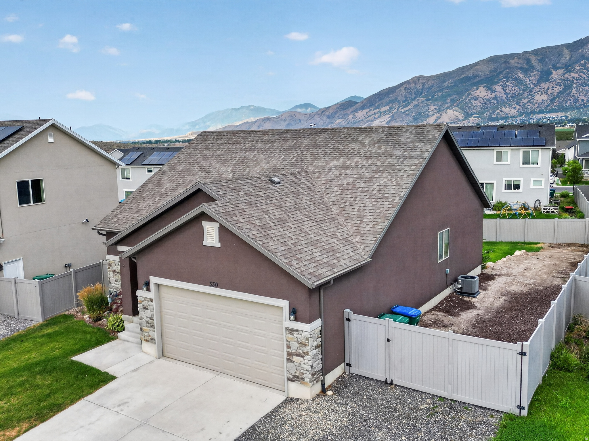 RIDGE - Residential