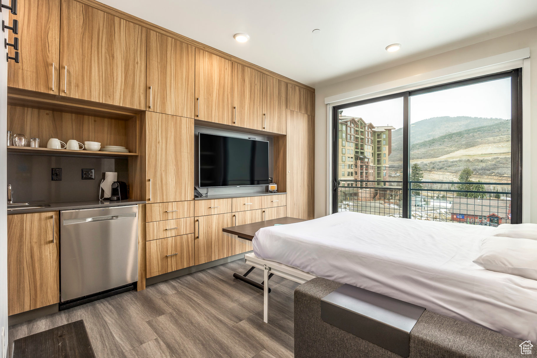 CANYON HAUS/YOTELPAD - Residential