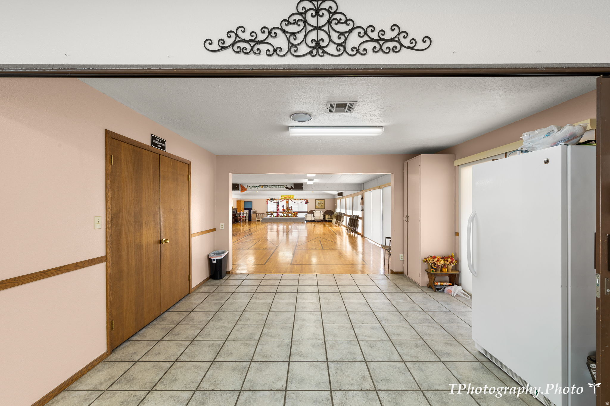 KINGS ROW EST - Residential