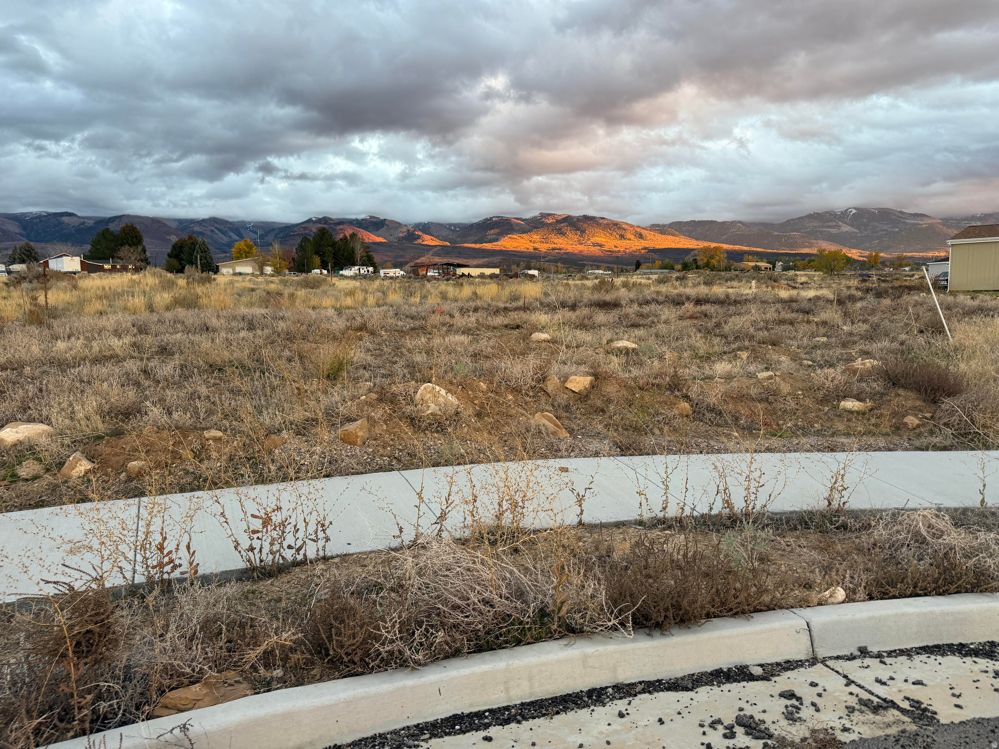 MOUNTAINVILLE FARMS - Residential