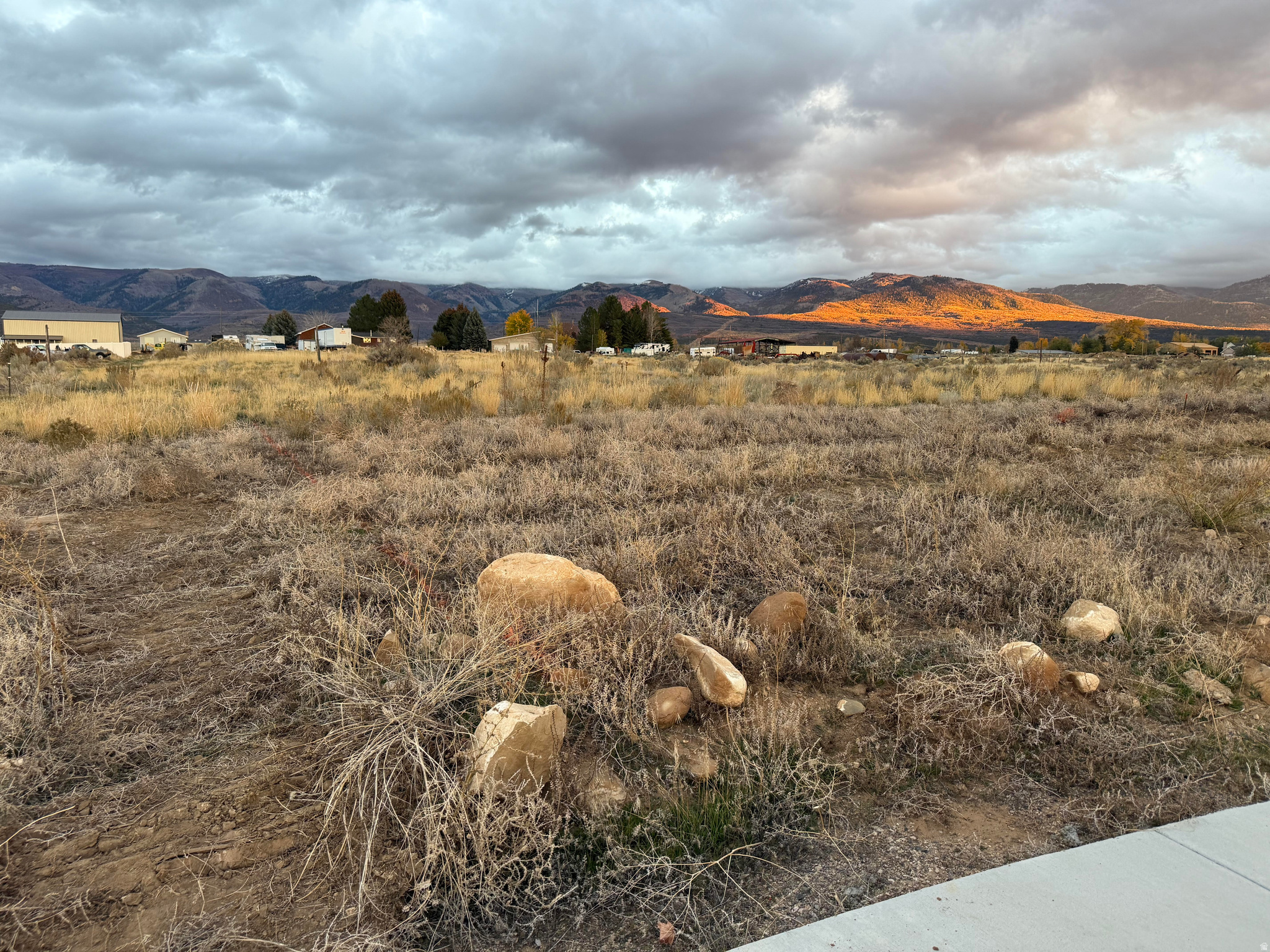 MOUNTAINVILLE FARMS - Residential