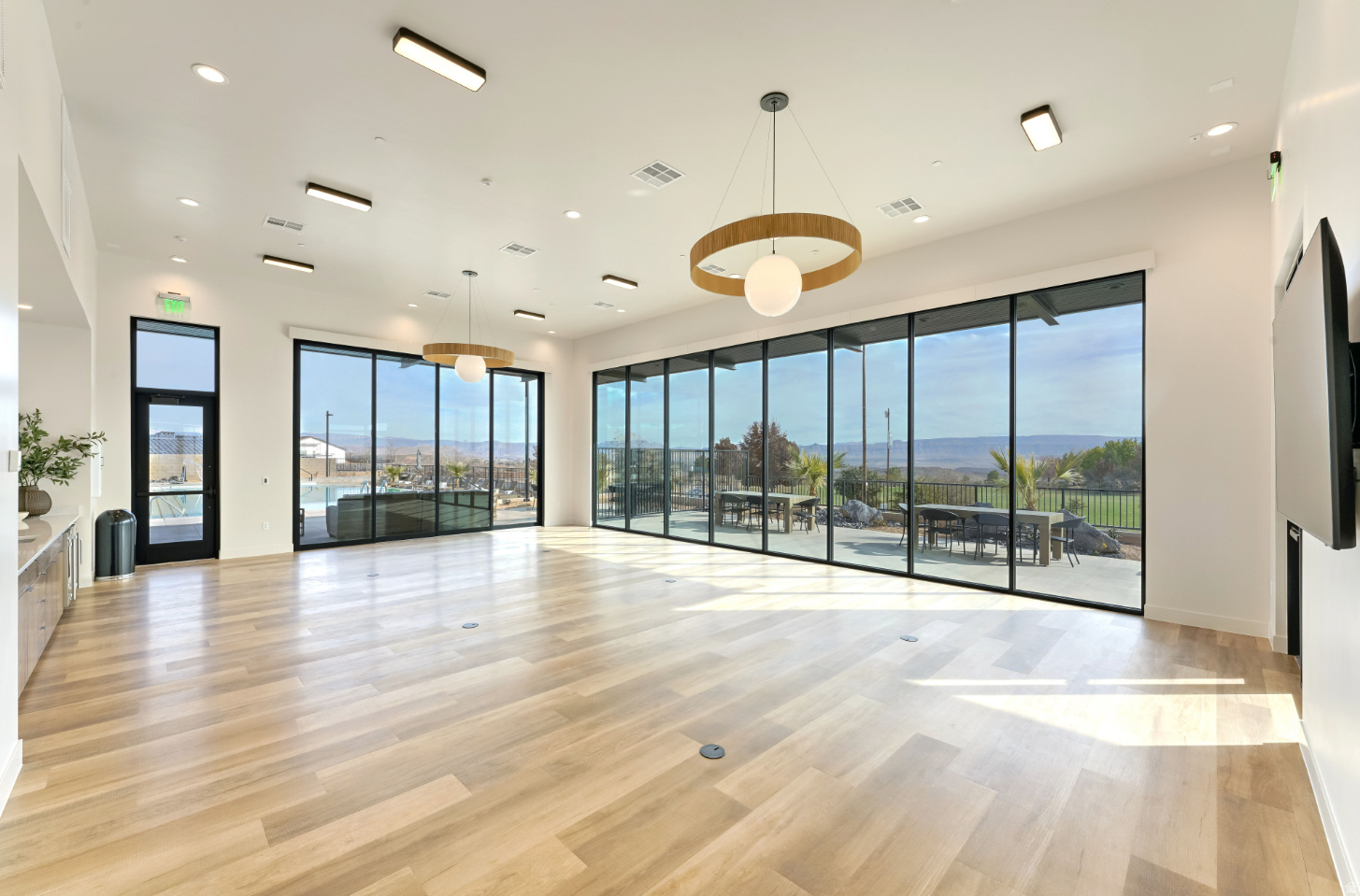 SOLIS AT CORAL CANYON - Residential