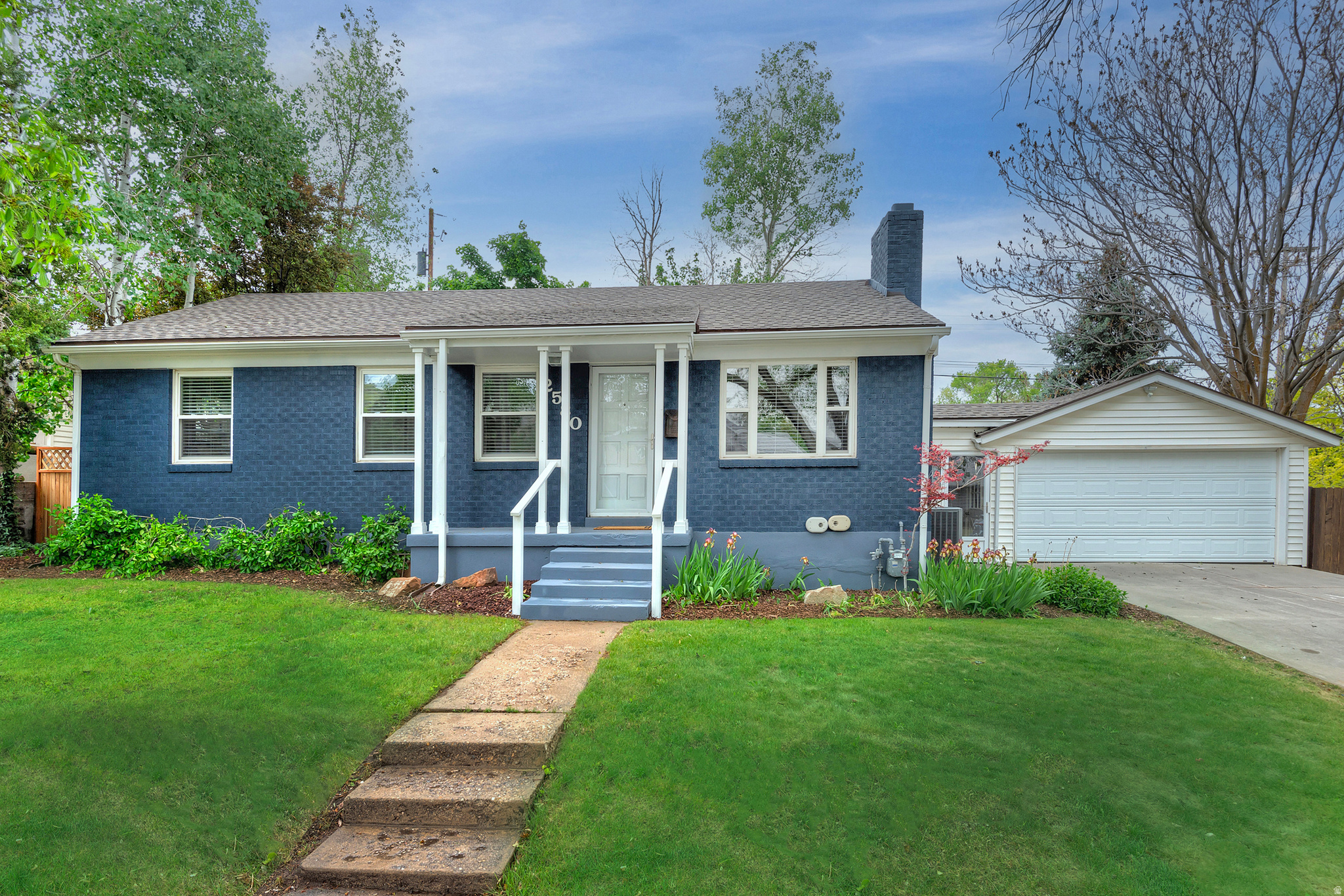 Square footage figures are provided as a courtesy estimate only and were obtained from Tax Records.  Buyer is advised to obtain an independent measurement.