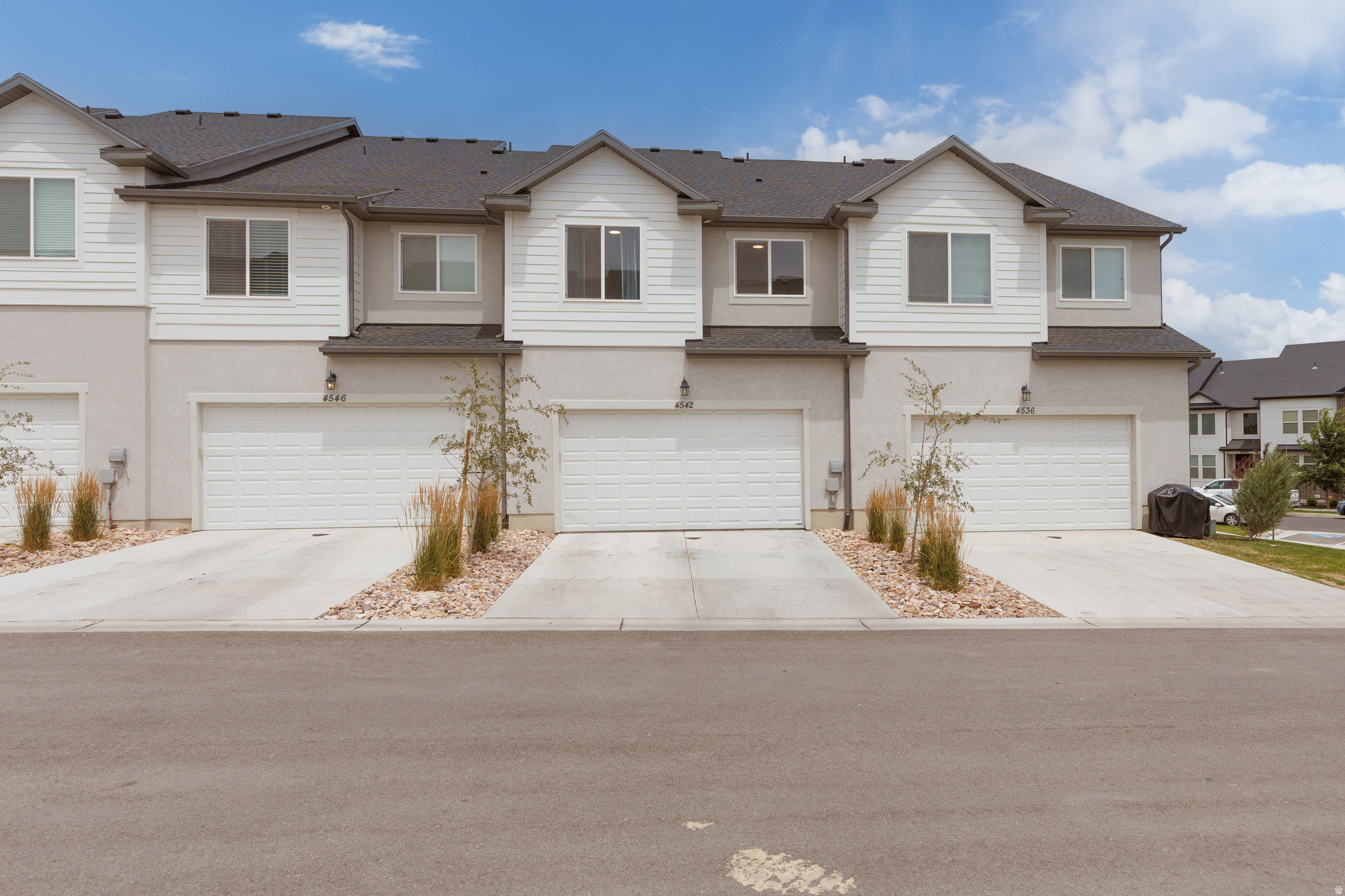 MOUNTAIN RIDGE - Residential