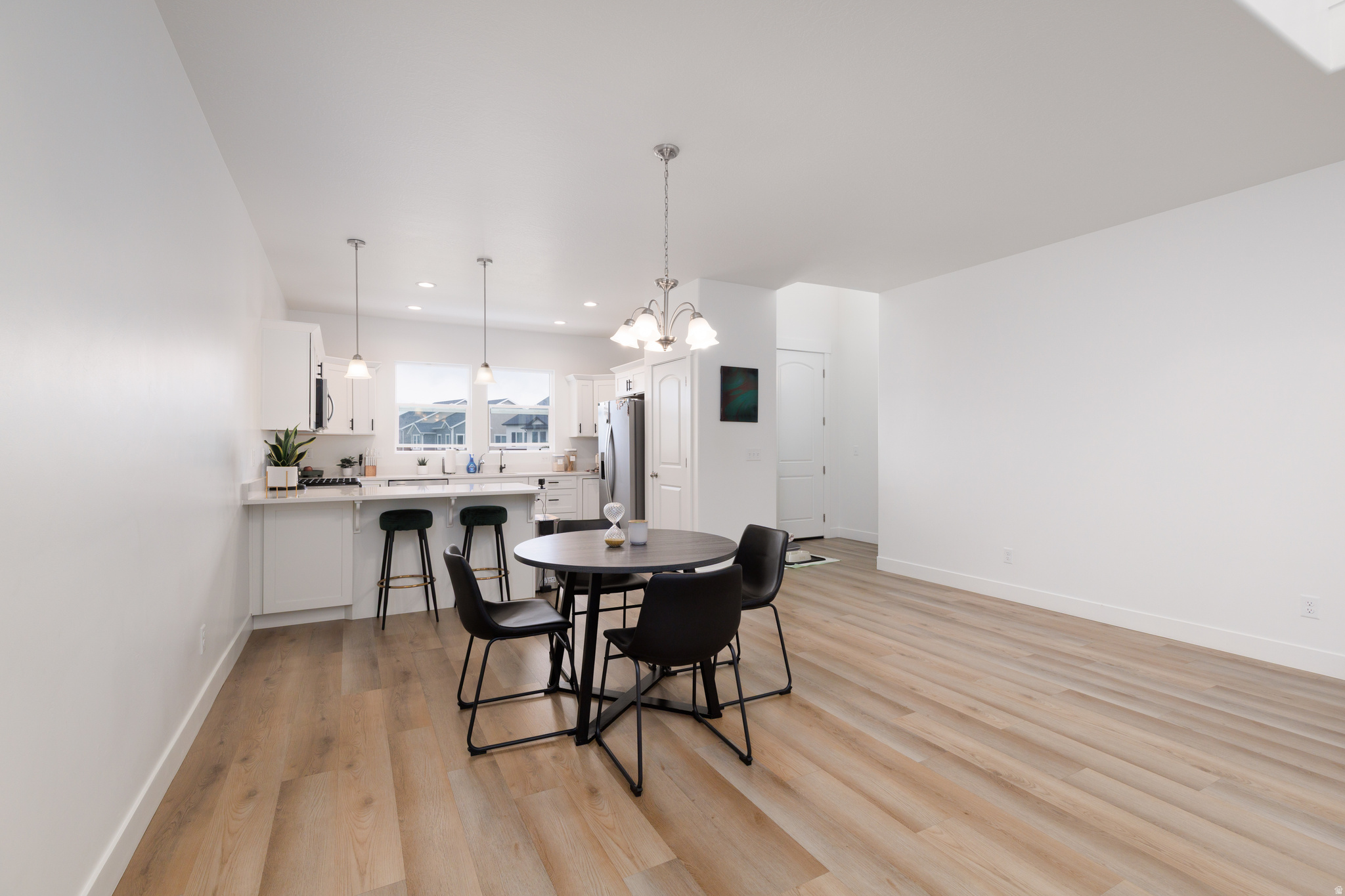 MOUNTAIN RIDGE - Residential