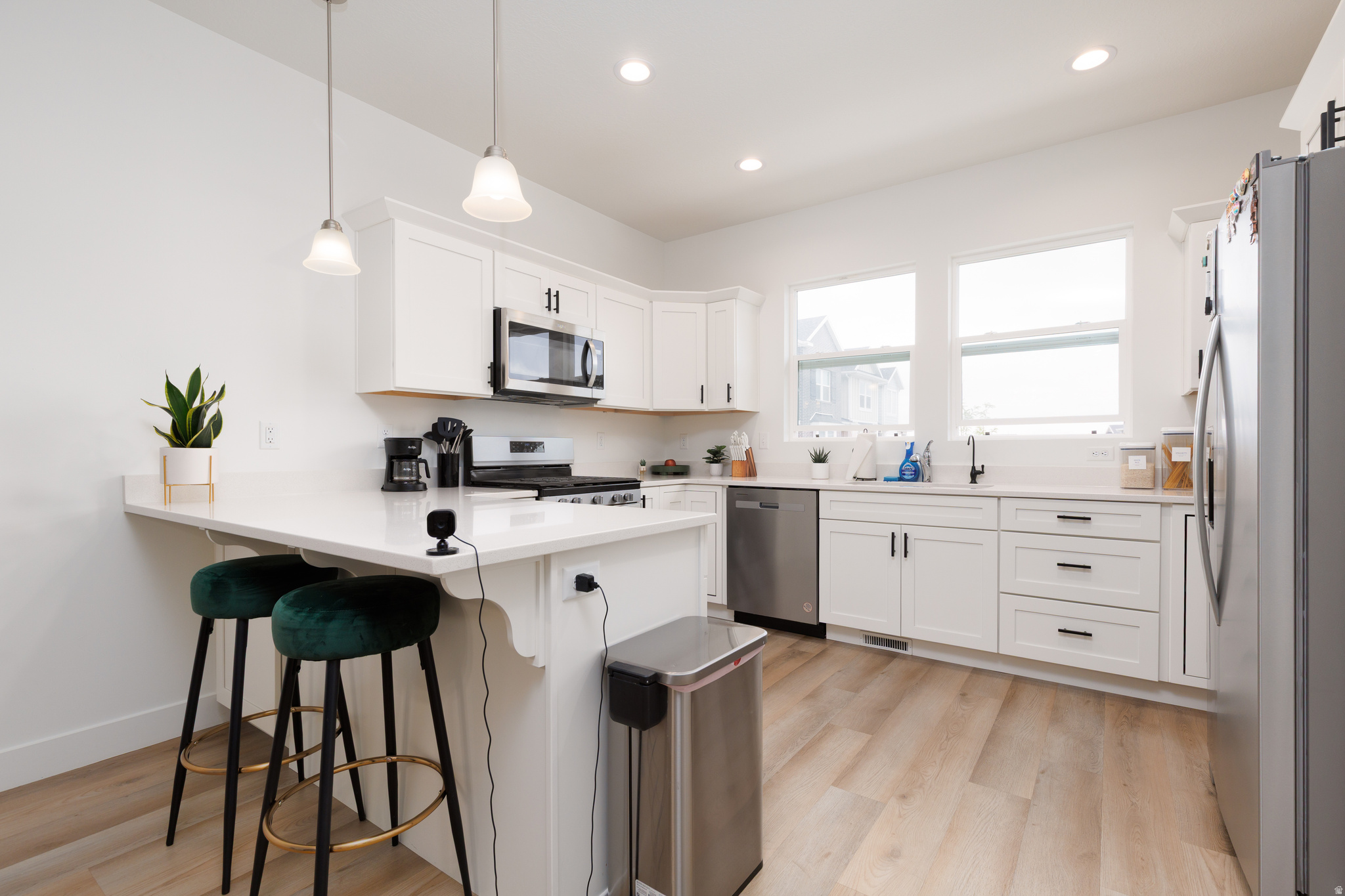 MOUNTAIN RIDGE - Residential