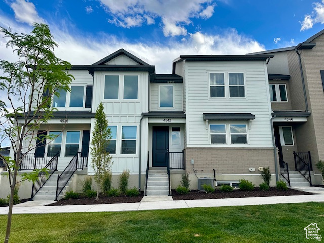 MOUNTAIN RIDGE - Residential