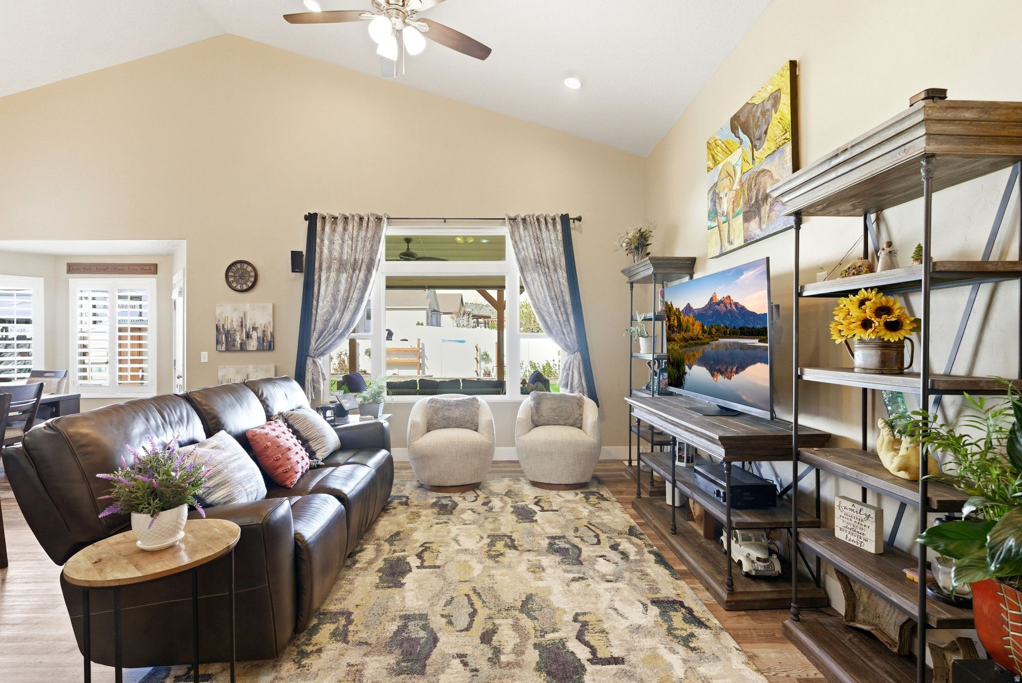 SUNSET POINTE - Residential