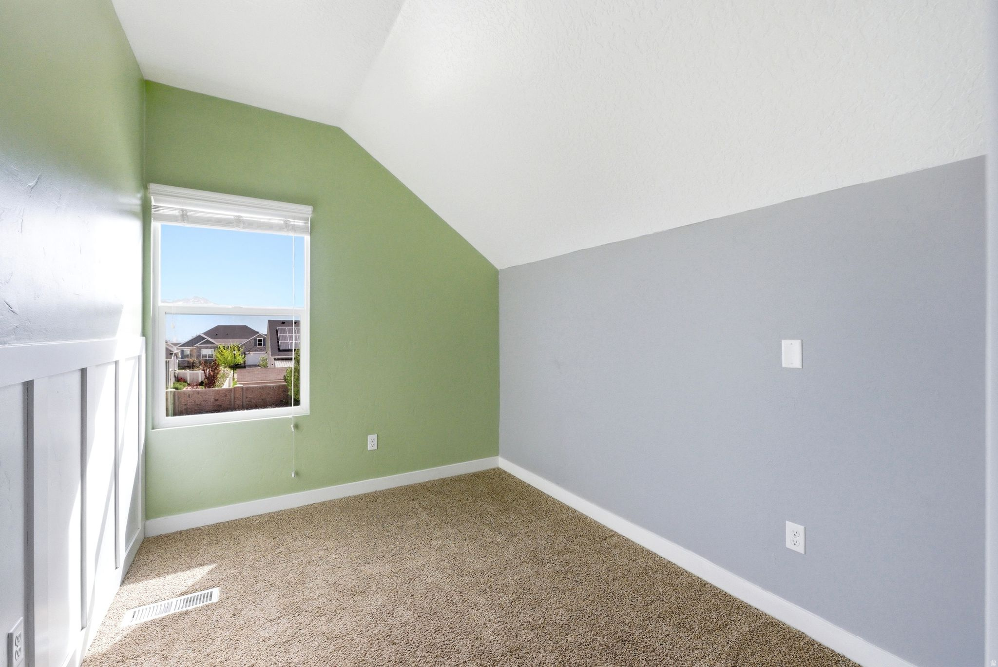 SUNSET POINTE - Residential