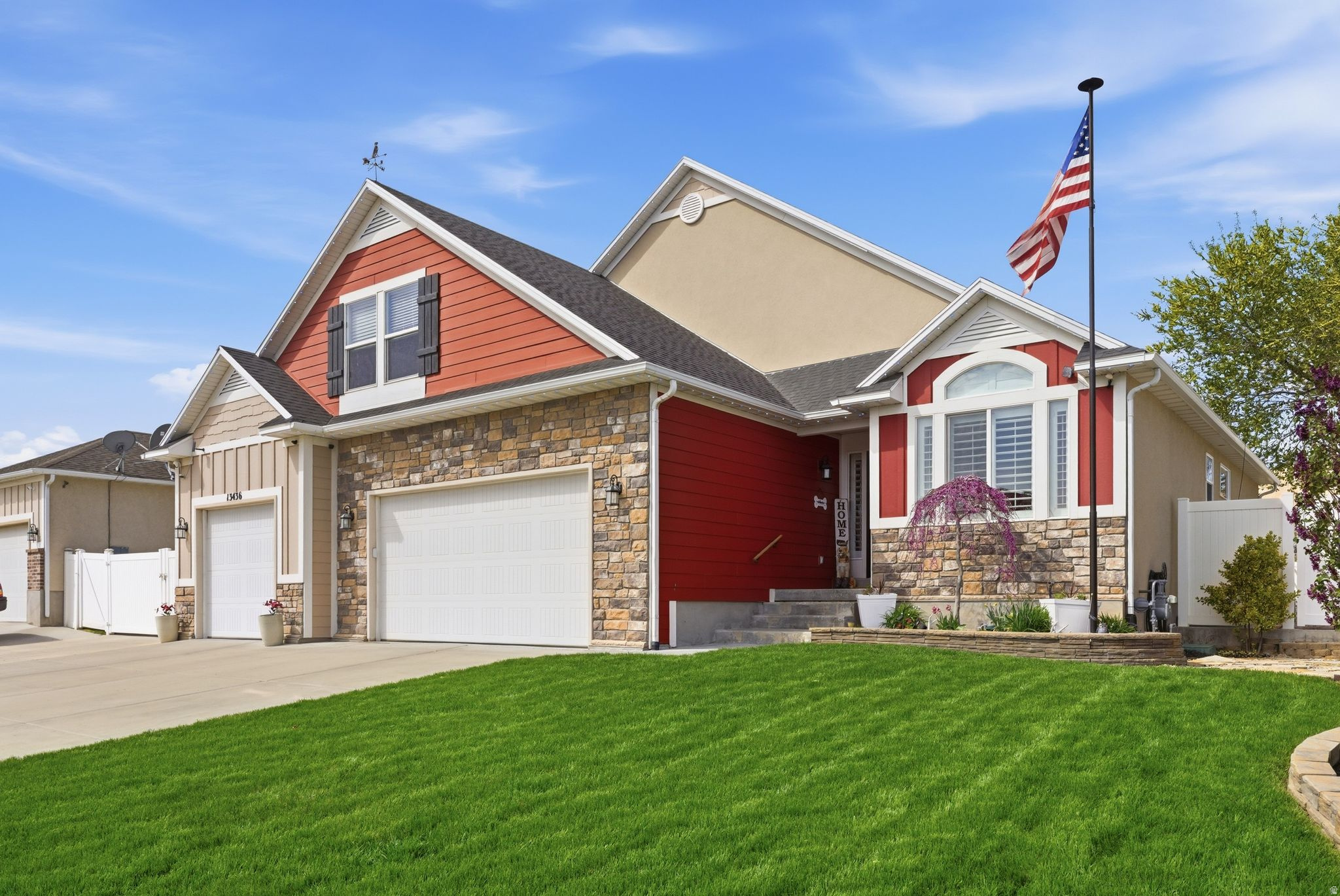 SUNSET POINTE - Residential