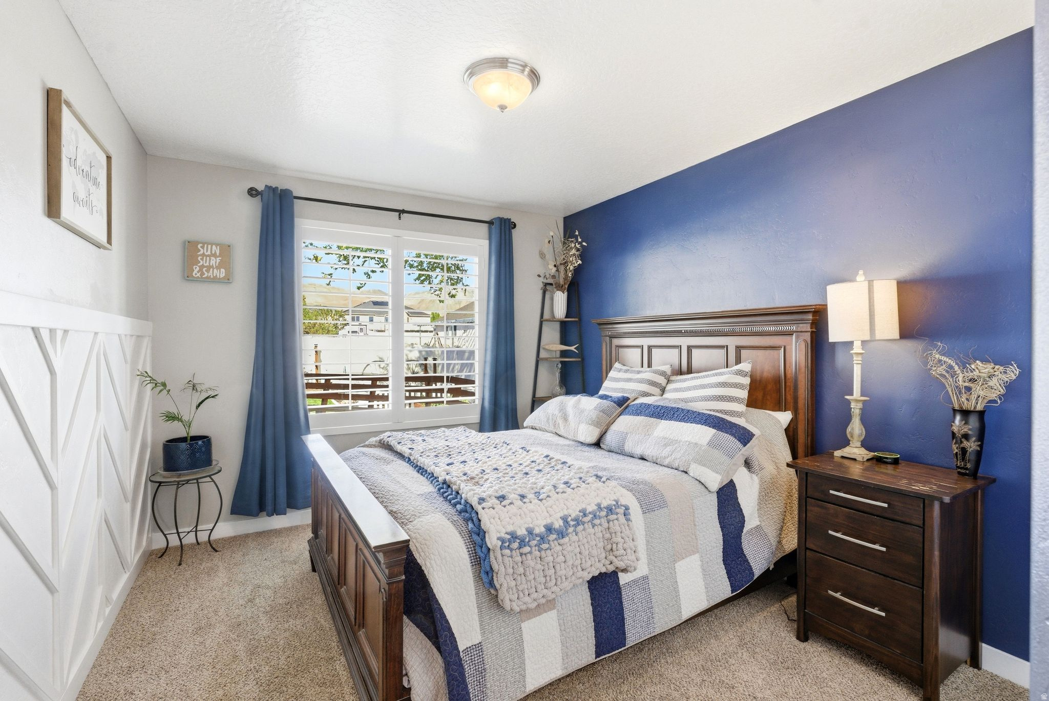 SUNSET POINTE - Residential