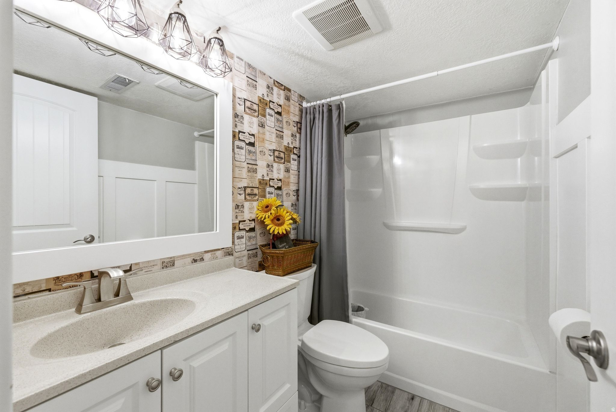 SUNSET POINTE - Residential