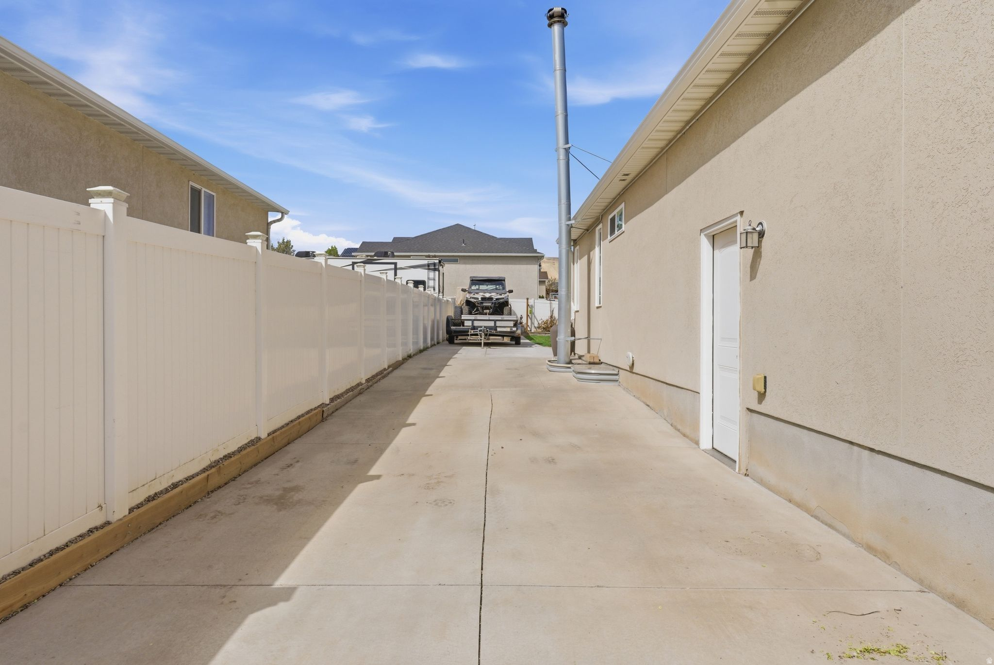 SUNSET POINTE - Residential