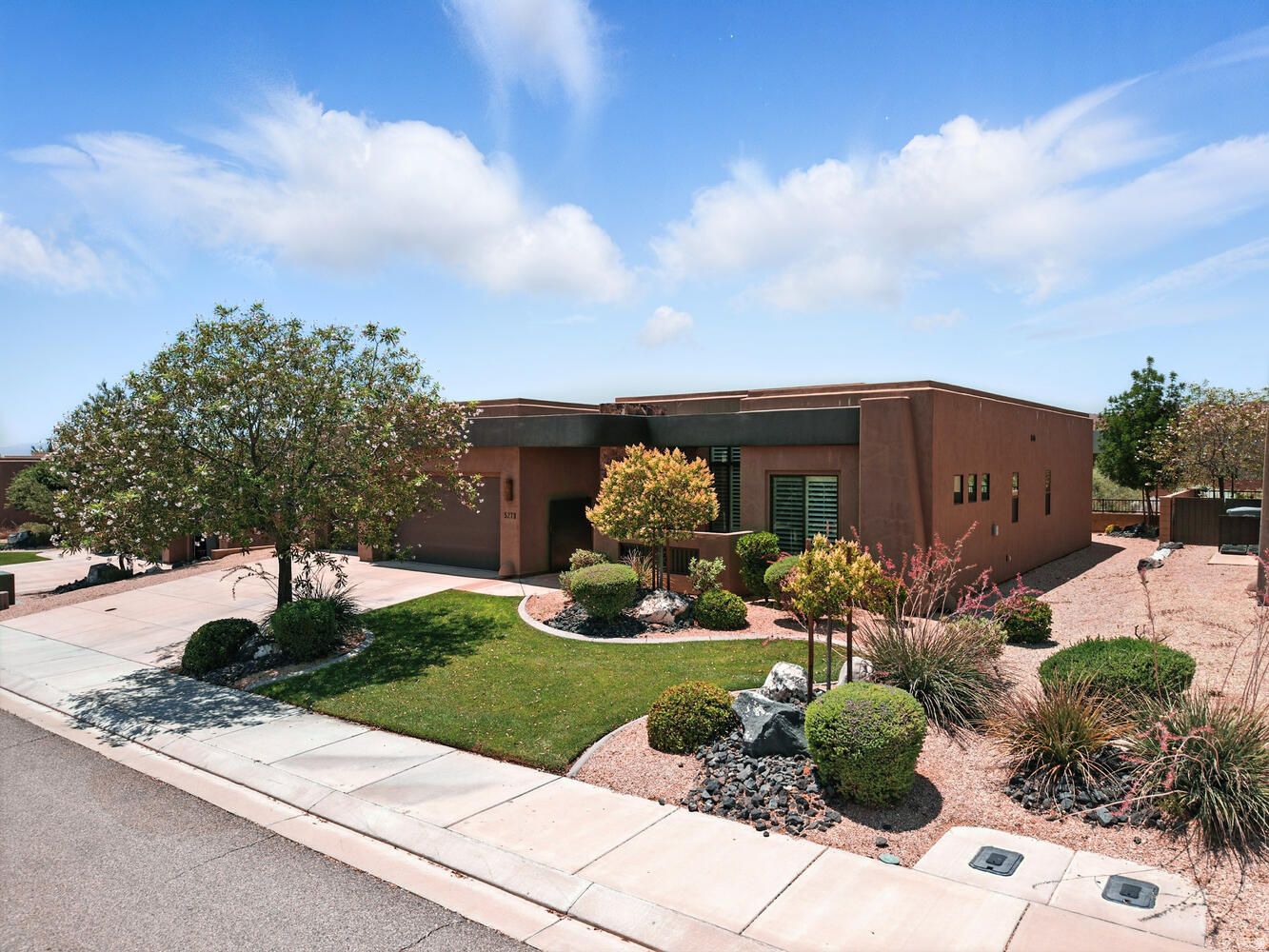 LEDGES OF ST GEORGE NORTHGATE PEAKS PH 1 - Residential