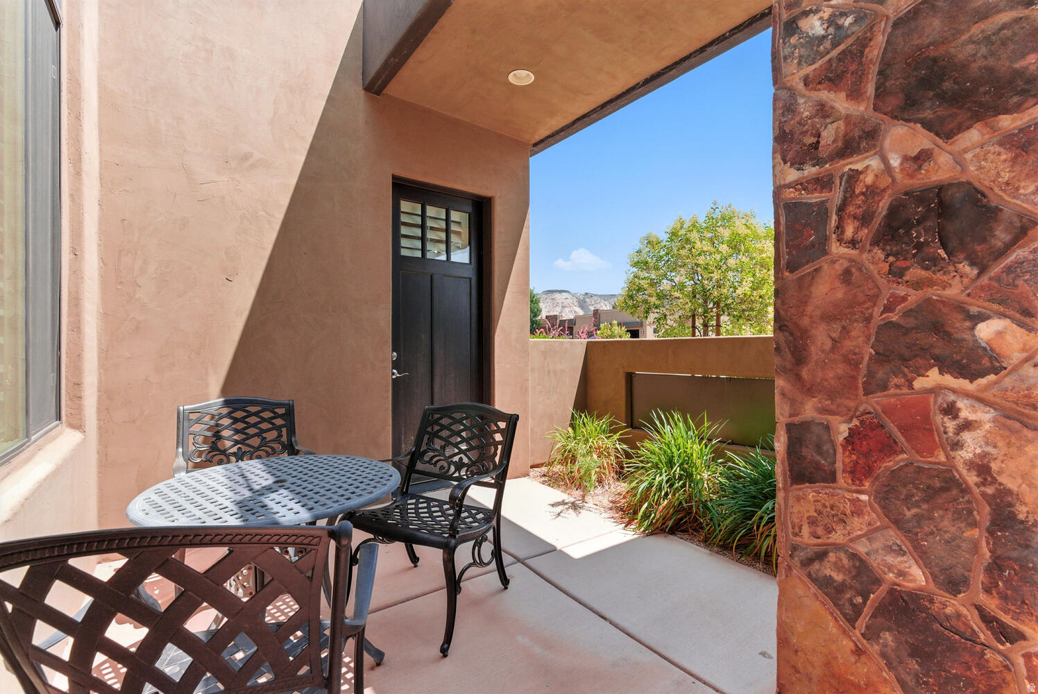 LEDGES OF ST GEORGE NORTHGATE PEAKS PH 1 - Residential