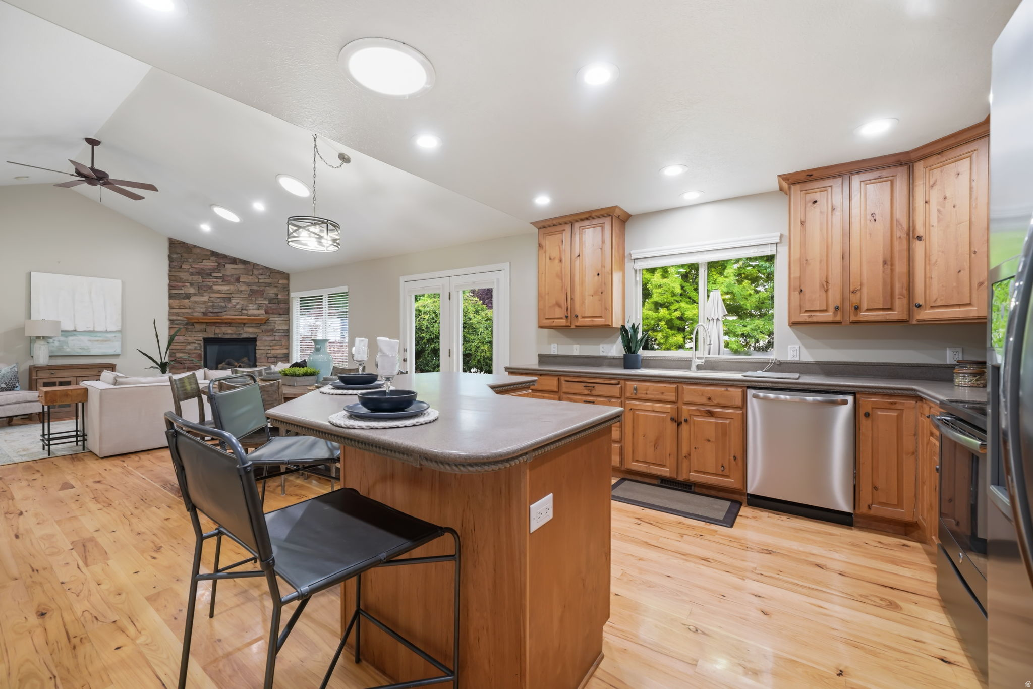CANTERBURY NORTH - Residential