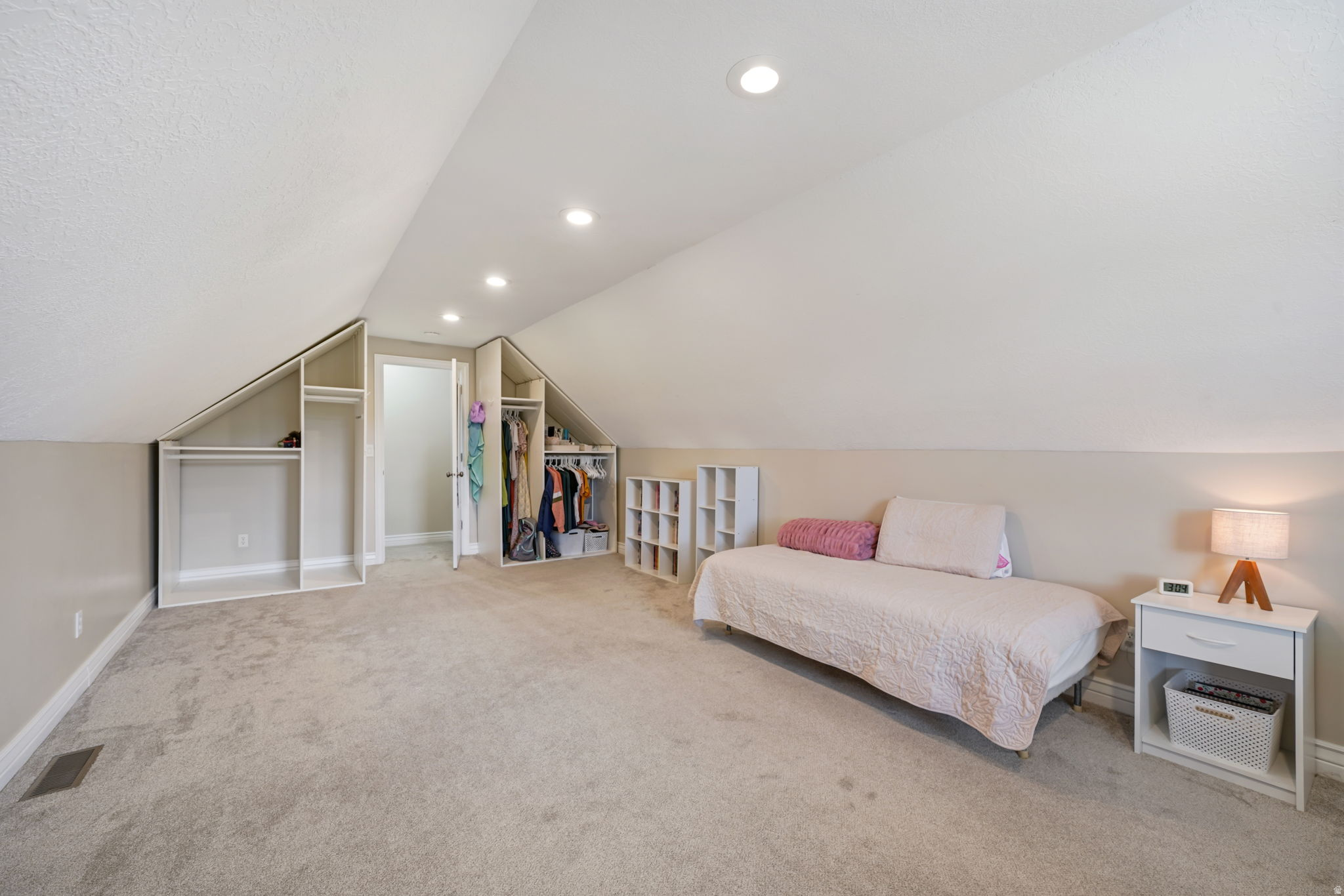 CANTERBURY NORTH - Residential