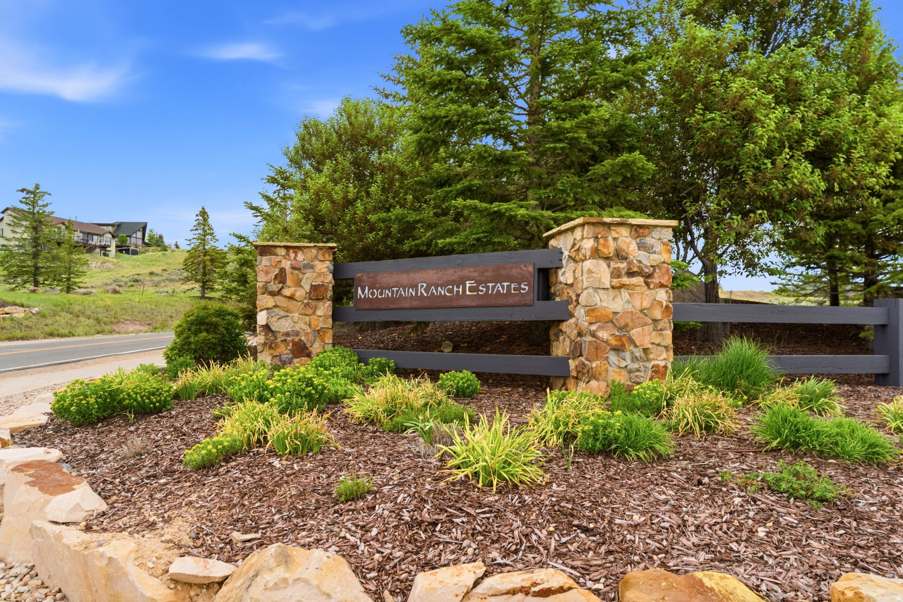 MOUNTAIN RANCH ESTATES - Land