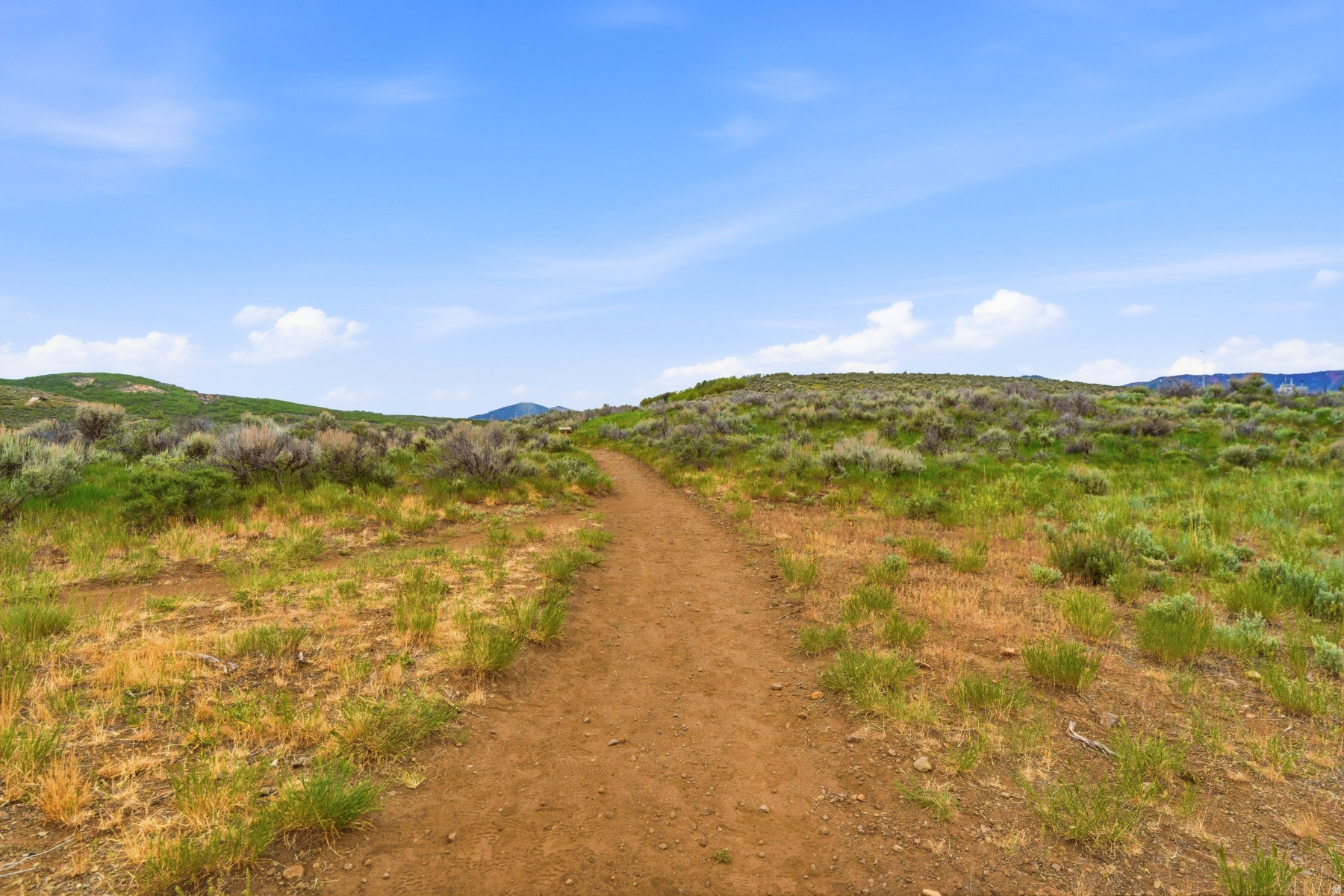 MOUNTAIN RANCH ESTATES - Land