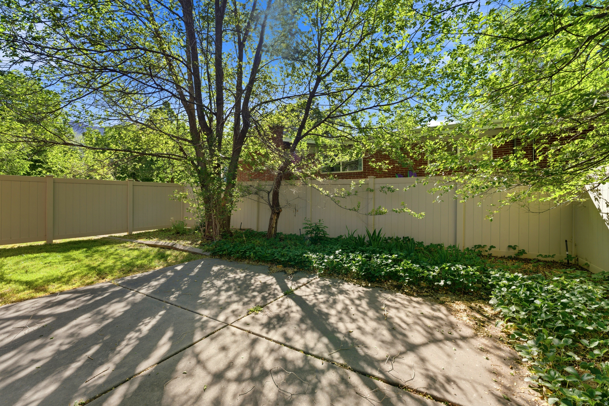 BEVERLY HILLS - Residential