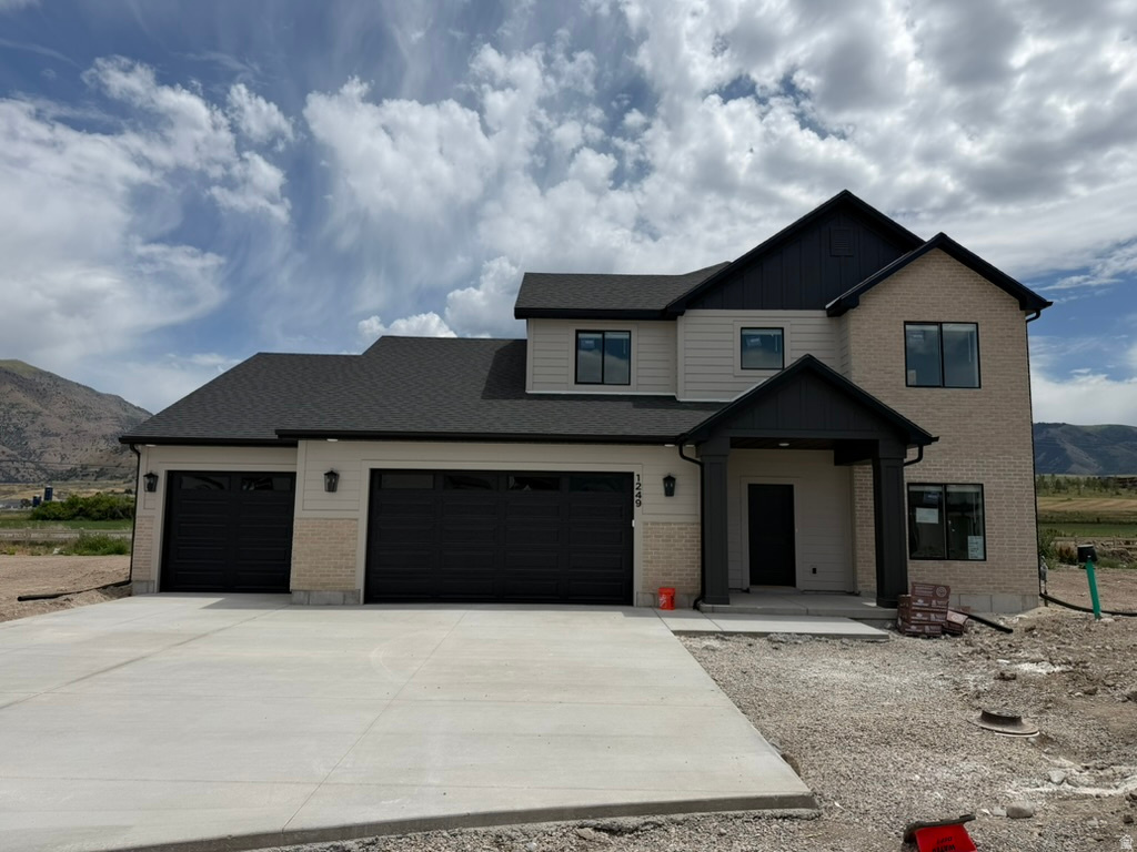 Come check out this beautiful NEW home and awesome community! Spacious 9ft ceilings on the main floor. Tons of big windows for lots of natural light. Amazing unobstructed views!  Gorgeous quartz countertops and quality soft close cabinets that go the ceiling. Open concept kitchen, dining, and great room area. Beautiful tile backsplash in kitchen.  Primary suite on the main floor! Upstairs you'll find four more bedrooms, a bonus room over the garage, and a big loft area. You'll love the view from your primary suite. Enjoy the soaker tub or the separate walk in shower and the big walk in closet. Laundry room downstairs. Four car garage for all the toys. You are going to love your new Kartchner home and will be impressed by the quality and attention to detail! Two year warranty! Square footage figures are provided as a courtesy estimate only and were obtained from sales brochure. Buyer is advised to obtain an independent measurement.