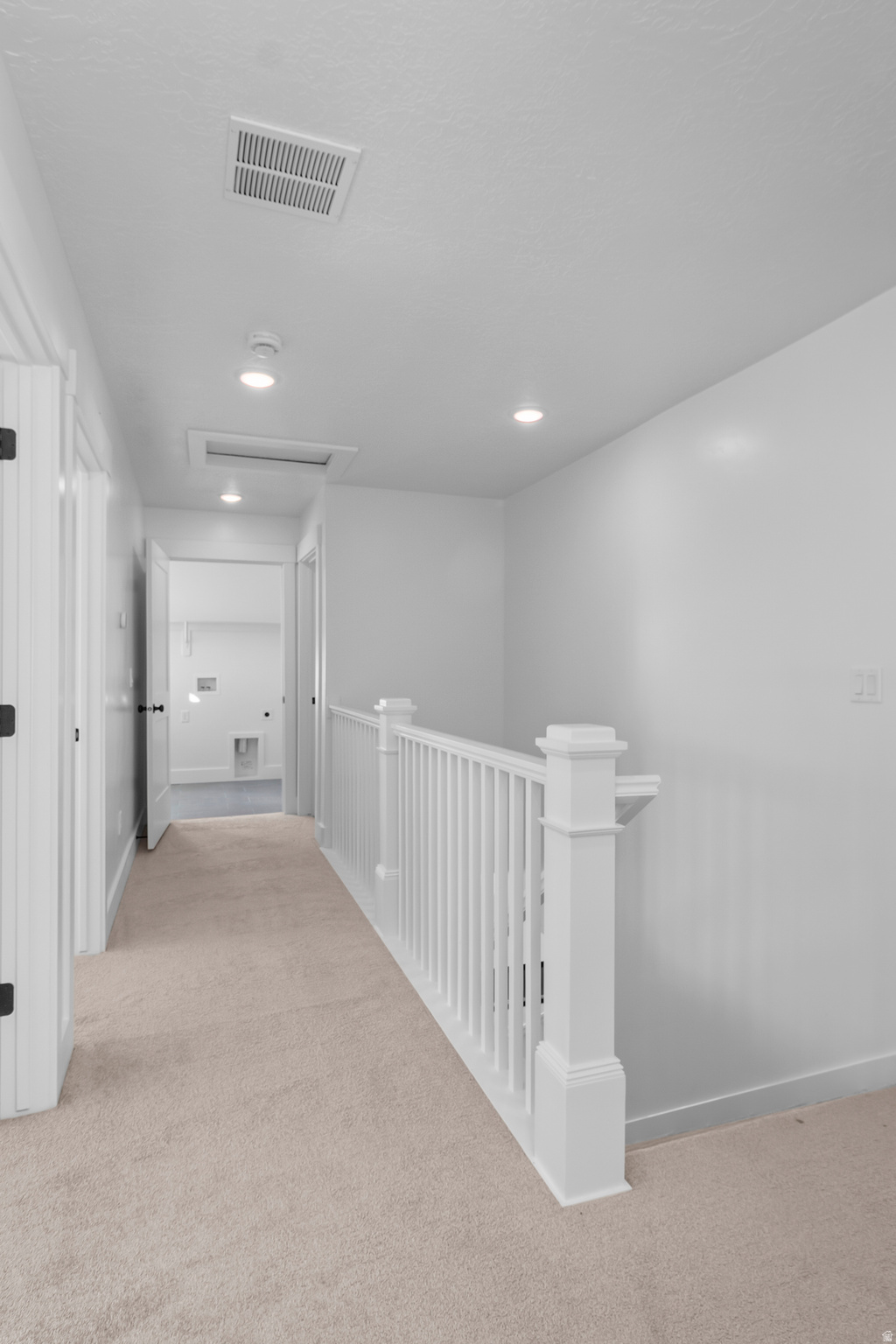 ENVISION ESTATES - Residential