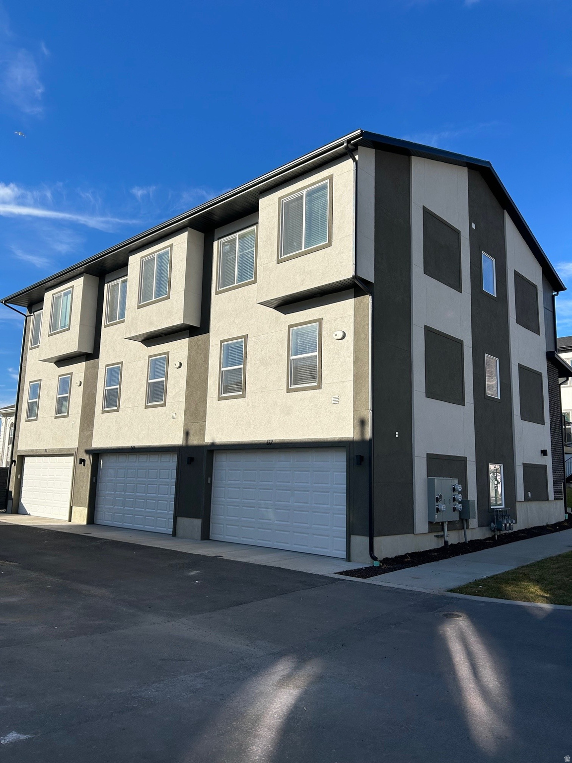 SPRINGVILLE TOWNS - Residential