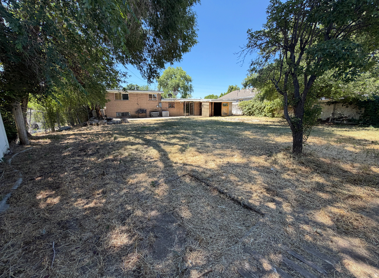 AUBURN GARDENS - Residential