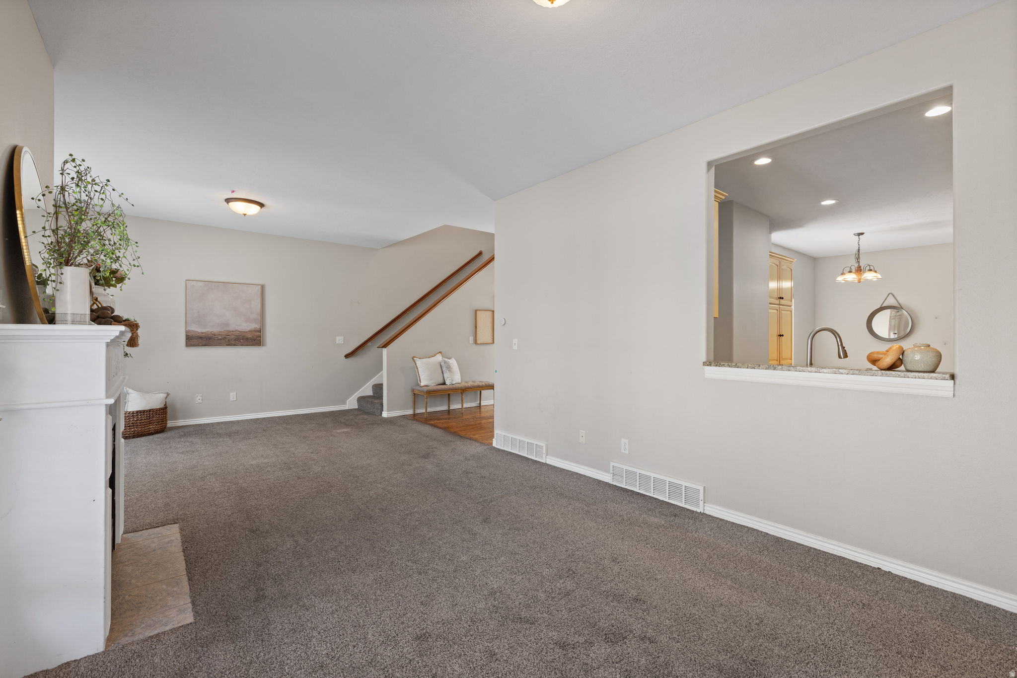 EVERGREEN COURT - Residential