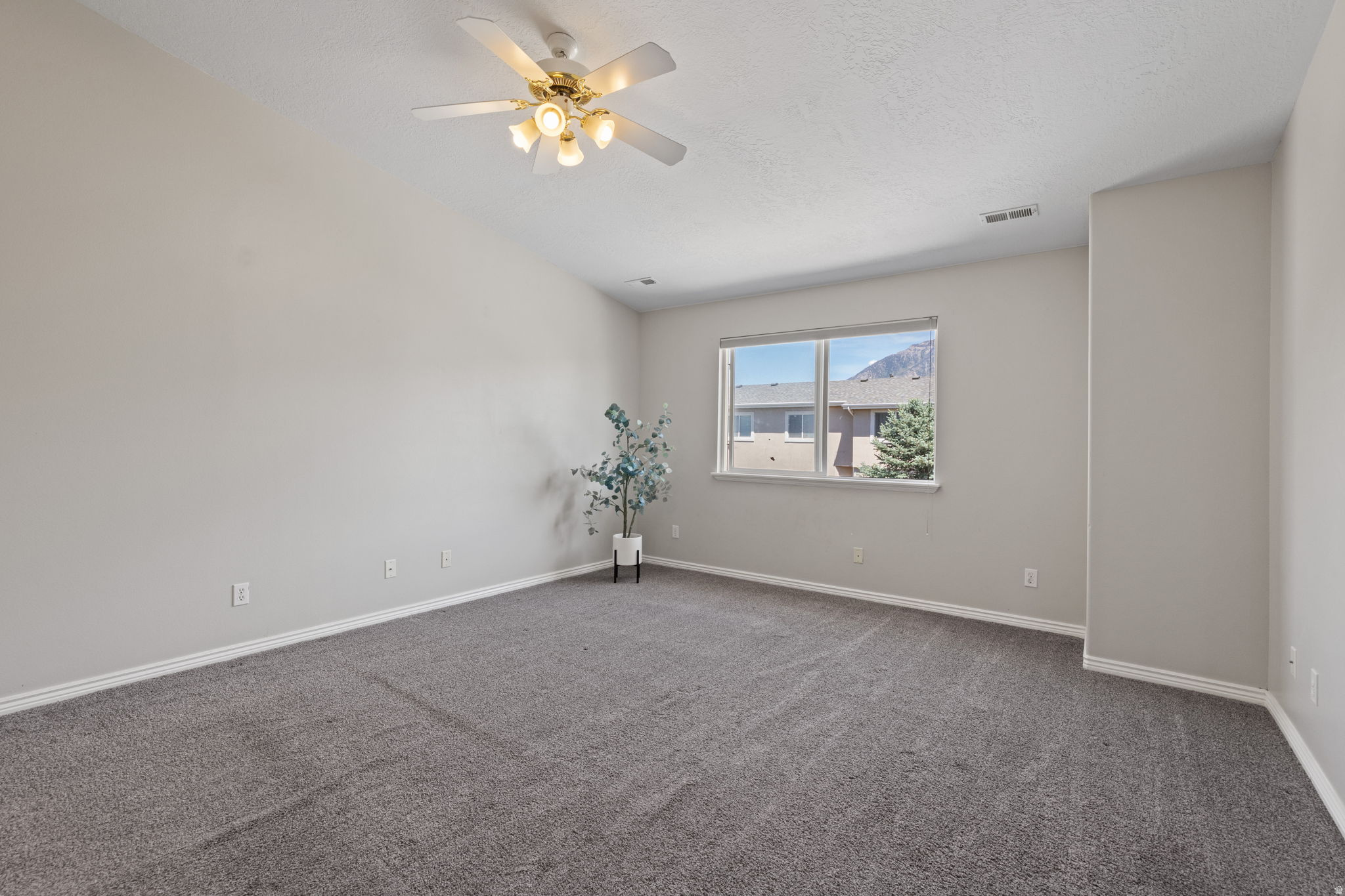 EVERGREEN COURT - Residential