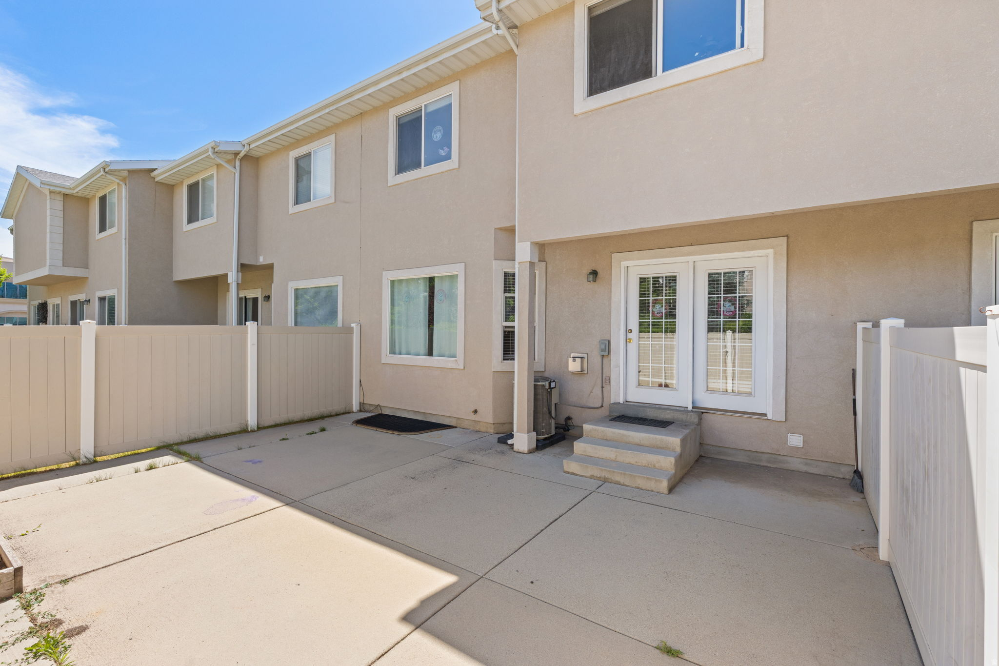 EVERGREEN COURT - Residential
