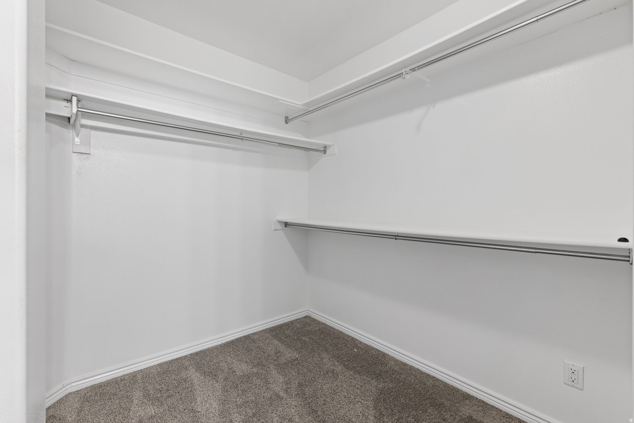 EVERGREEN COURT - Residential