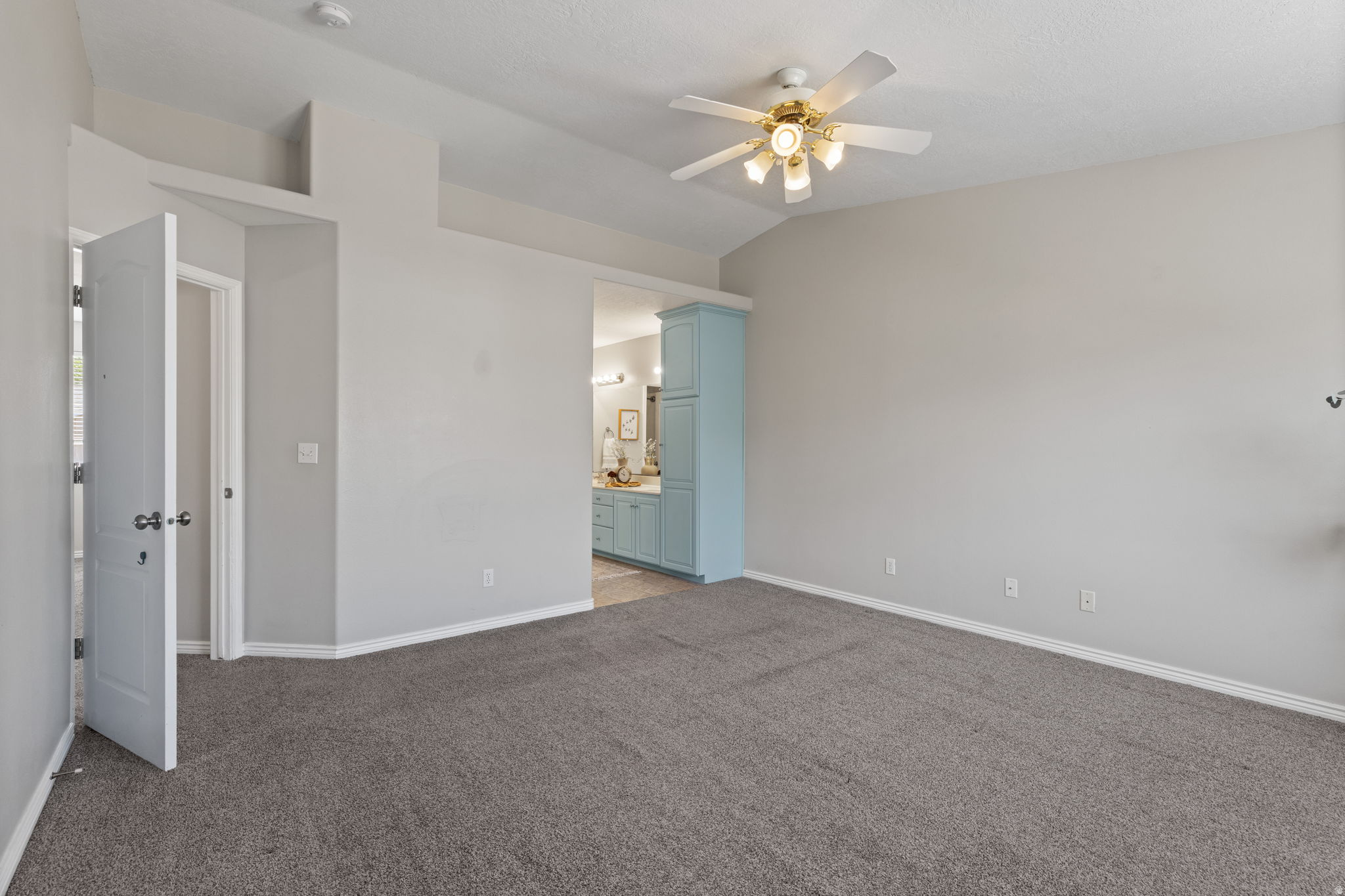 EVERGREEN COURT - Residential