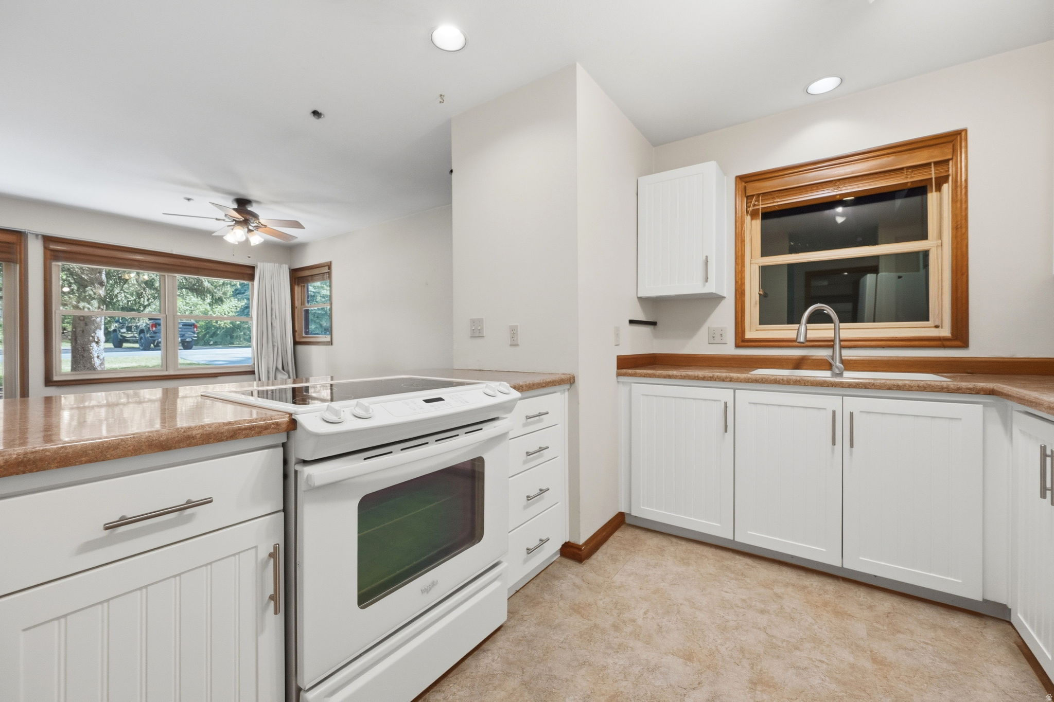 WINDRIFT II CONDOMINIUM - Residential