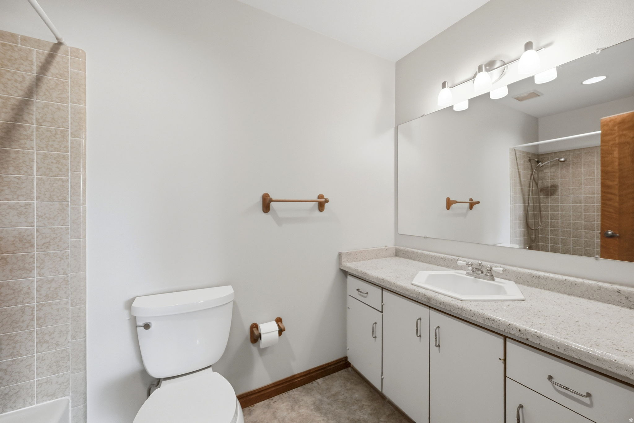 WINDRIFT II CONDOMINIUM - Residential