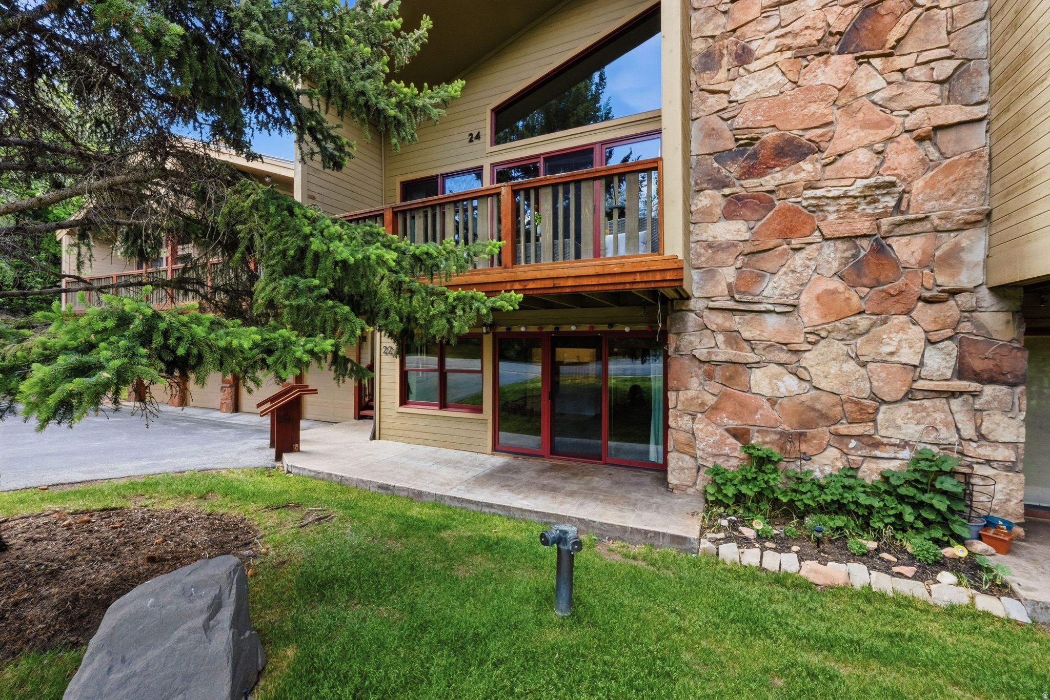 WINDRIFT II CONDOMINIUM - Residential