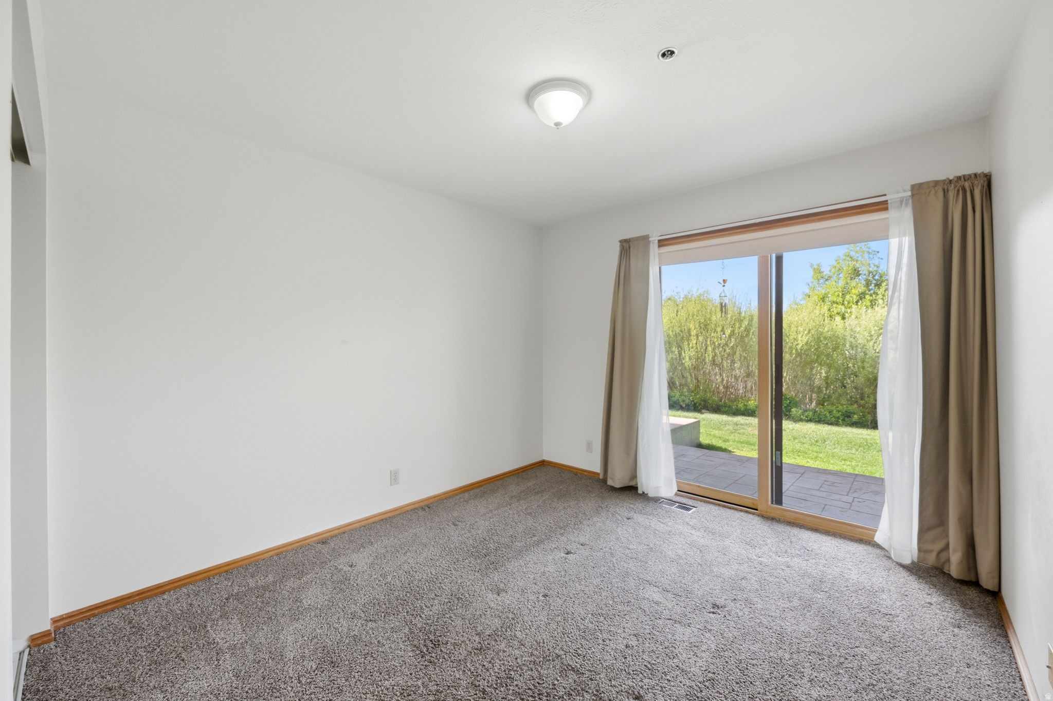 WINDRIFT II CONDOMINIUM - Residential