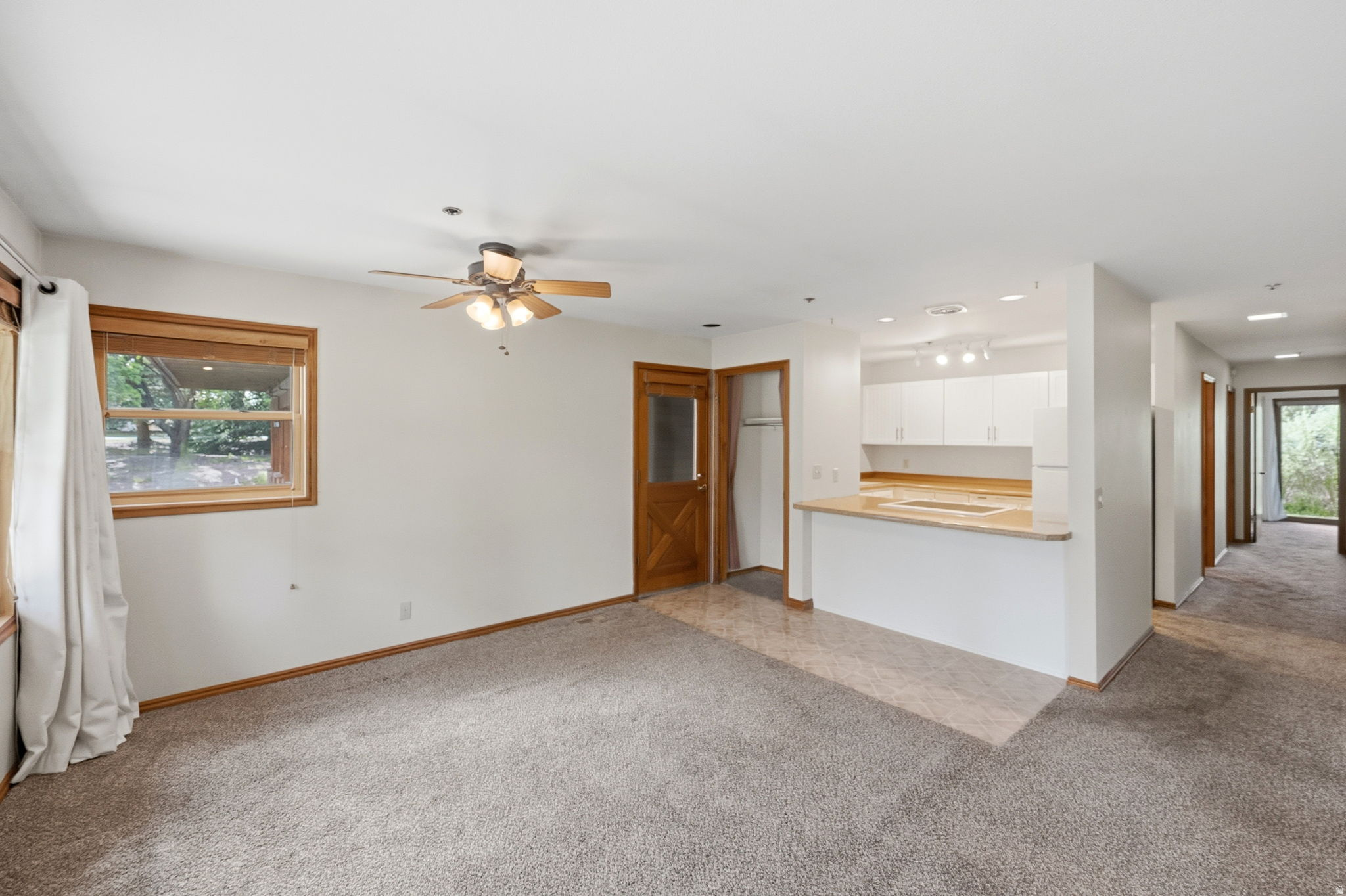 WINDRIFT II CONDOMINIUM - Residential