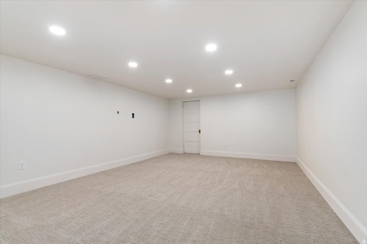 HAXTON PLACE - Residential
