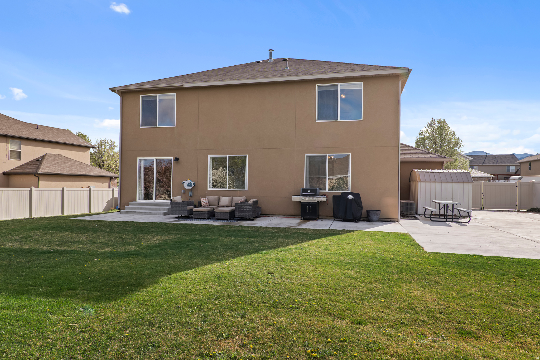 HAMILTON FARMS - Residential
