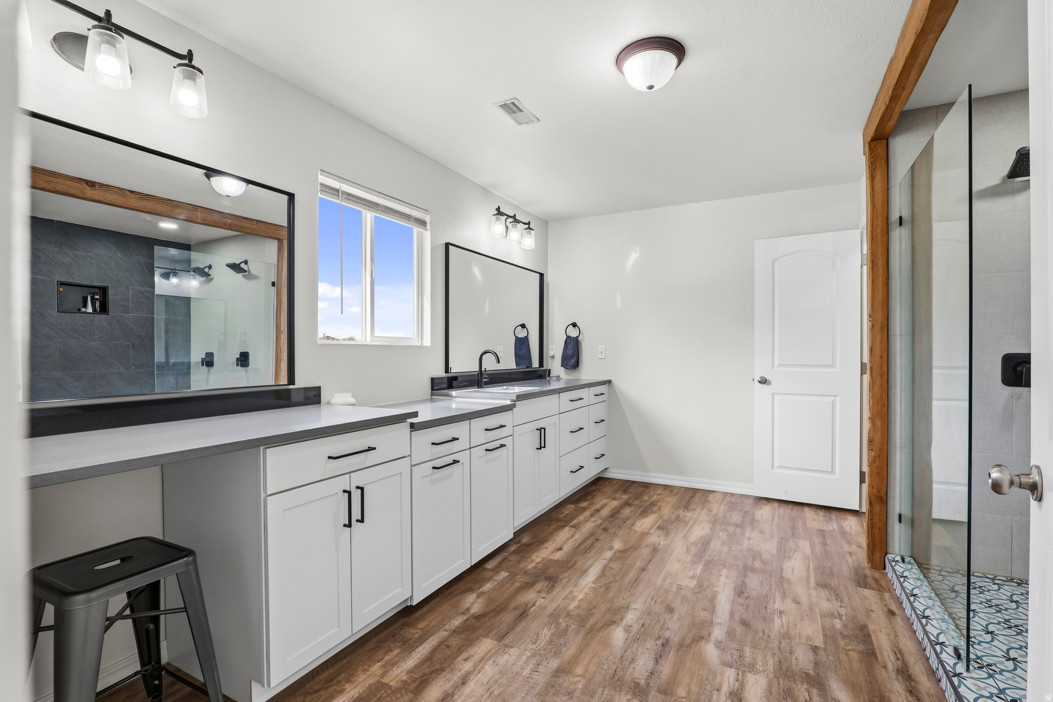 HAMILTON FARMS - Residential