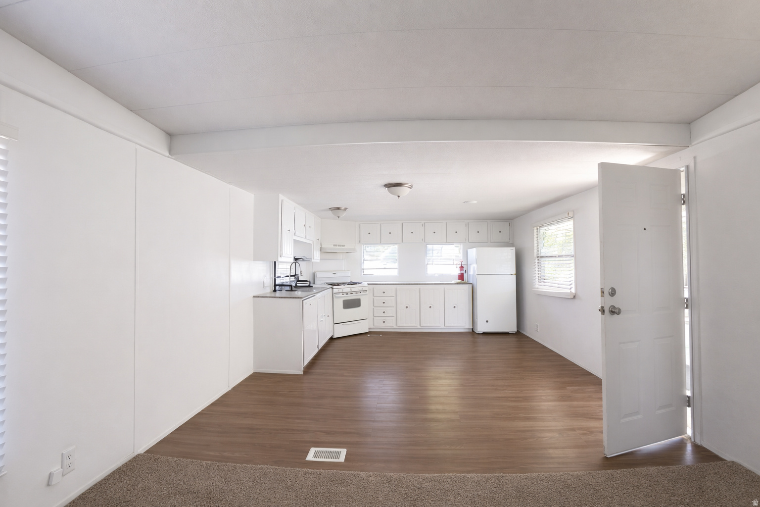 LAKEVIEW ESTATES - Residential