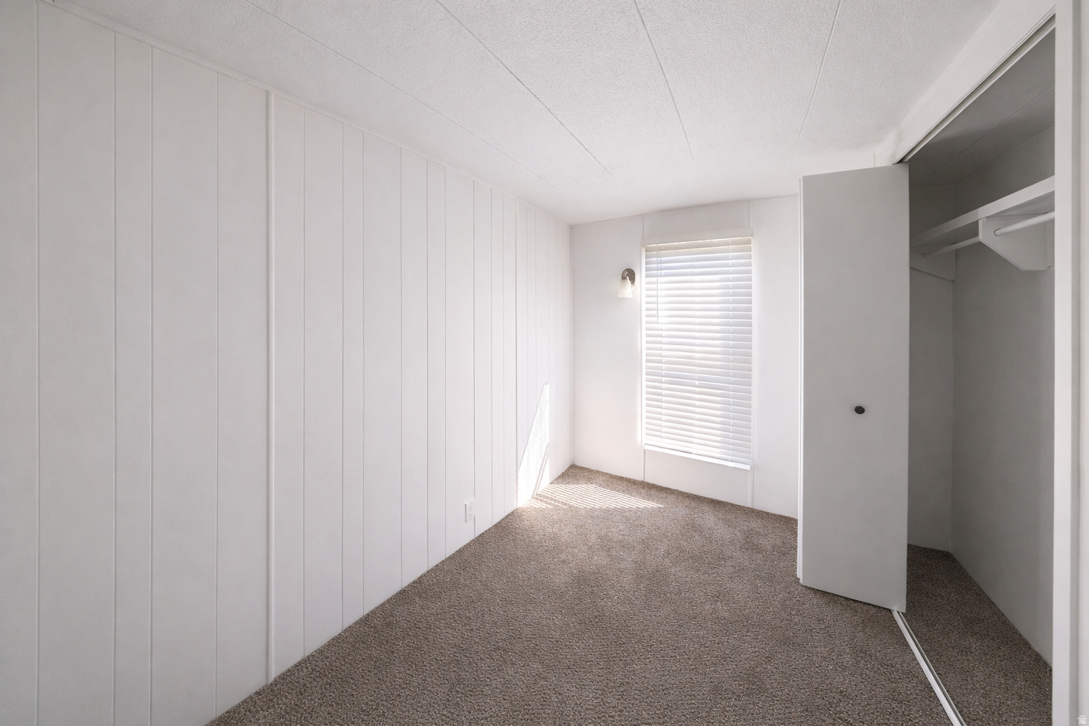 LAKEVIEW ESTATES - Residential