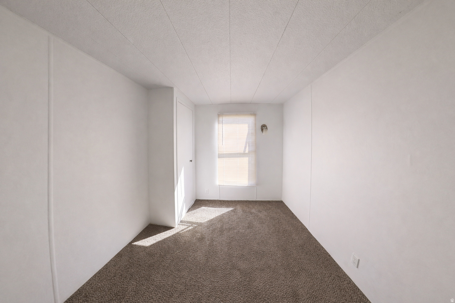 LAKEVIEW ESTATES - Residential