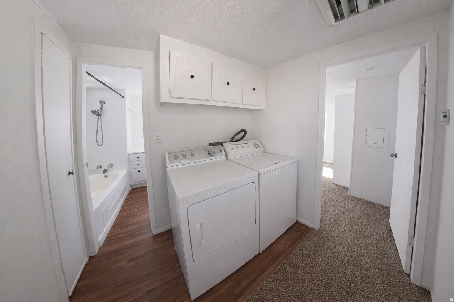 LAKEVIEW ESTATES - Residential