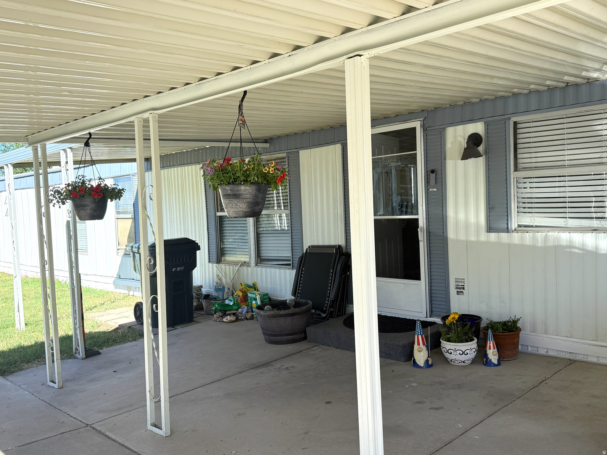 LAKEVIEW ESTATES - Residential
